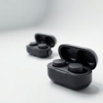 Top Wireless Earbuds 2025 – Noise Isolation + Transparency Mode.